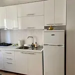Livi Beachfront Studio Apartment